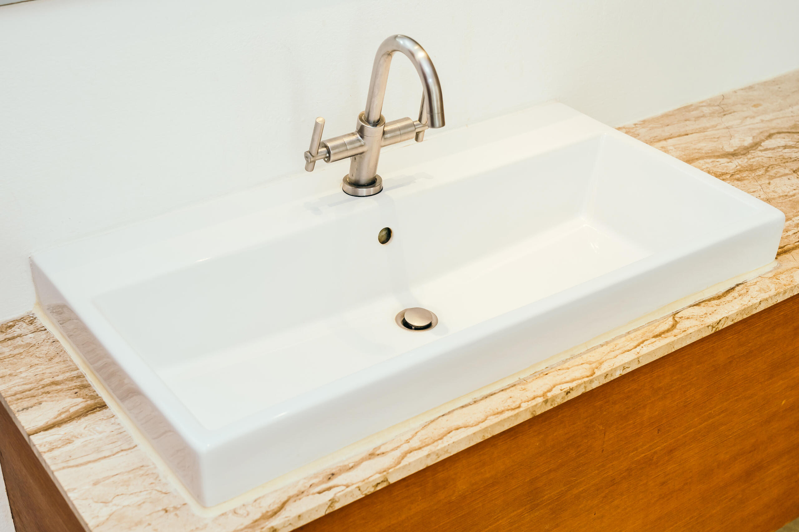 Sink chip repair done Southampton